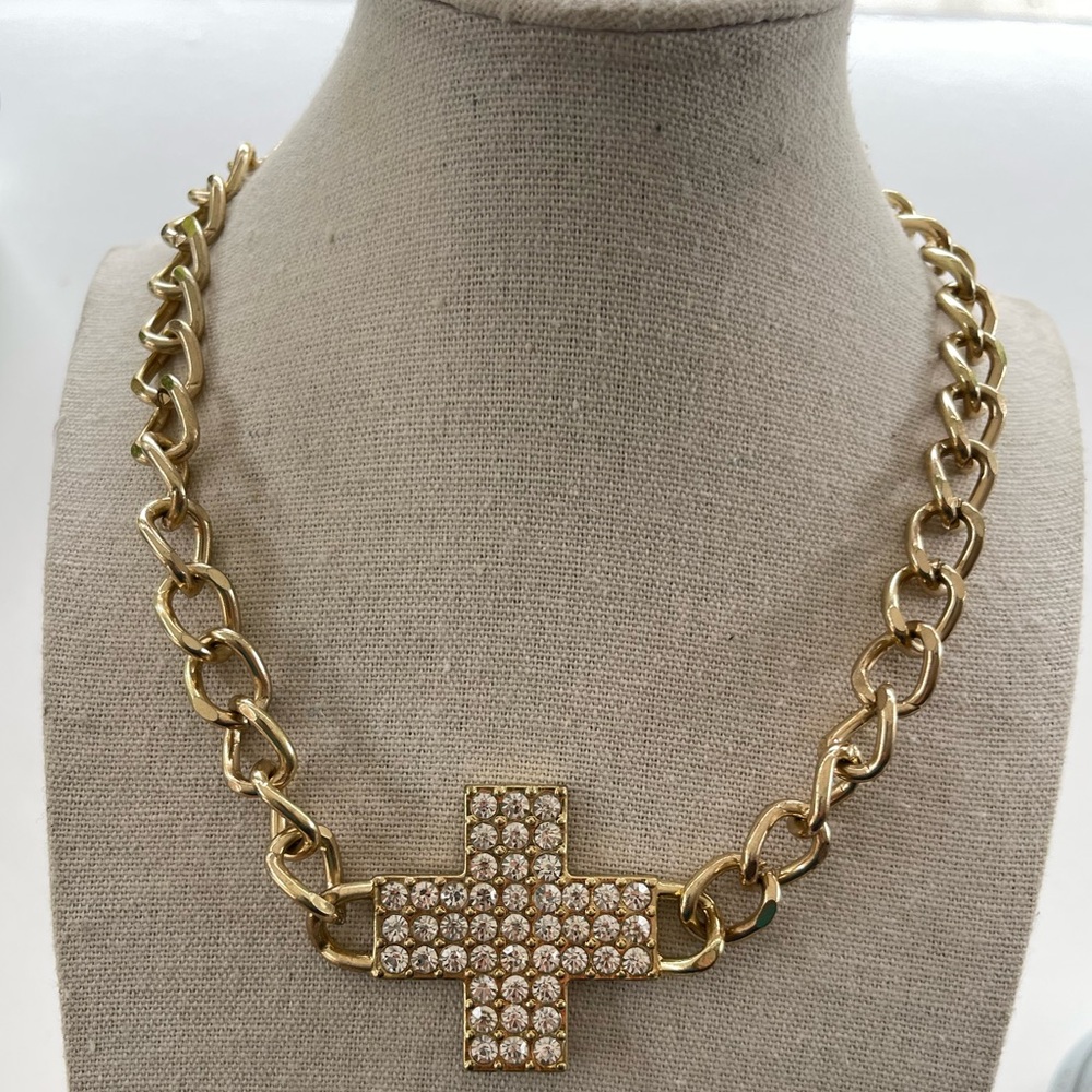 Christian Religious Chunky Cross Necklace White Stone Gold Tone Quality Sz 19”